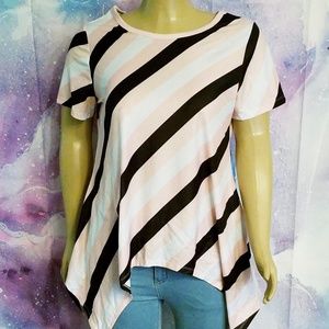 (NWOT) Black/Pink/White asymmetrical shirt